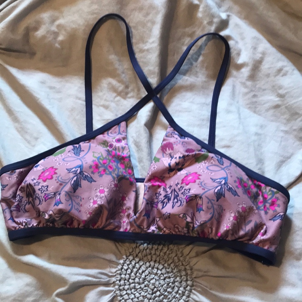 Bikini top